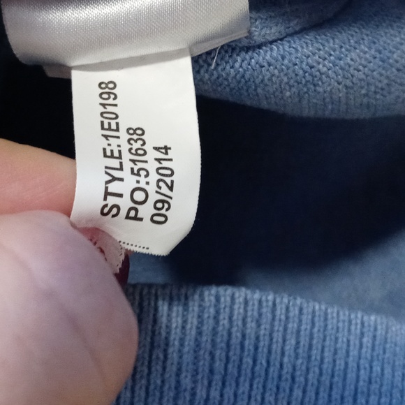 🐳Vineyard Vines🐳 - Blue/Pink Quarter Zip Sweater - Picture 8 of 11